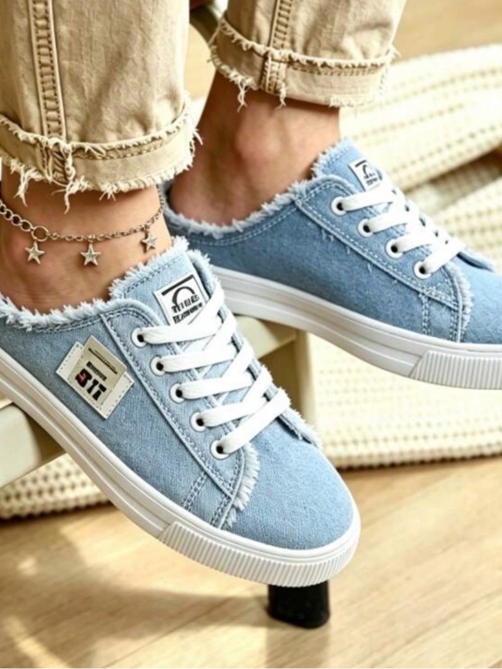Women’s 110 Denim Light Blue Denim Lace-Up Sneakers